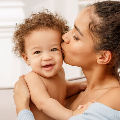 SHOULD YOU MOISTURIZE YOUR BABY SKIN?